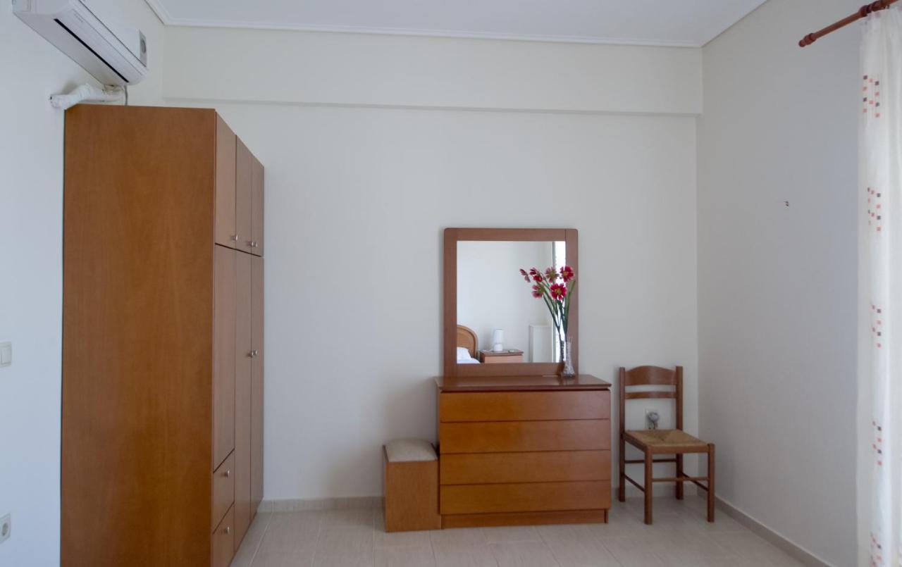 Manoleas Villas - Apartment 4 Stoúpa Dış mekan fotoğraf